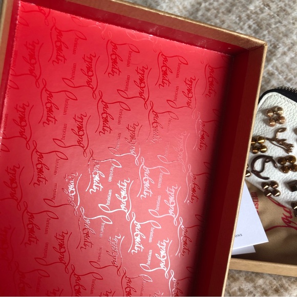 Christian Louboutin Panettone White Leather Stud Small Coin Purse Wallet - Picture 13 of 15